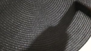 Демонстрация работы маленького и дешёвого портативного пылесоса