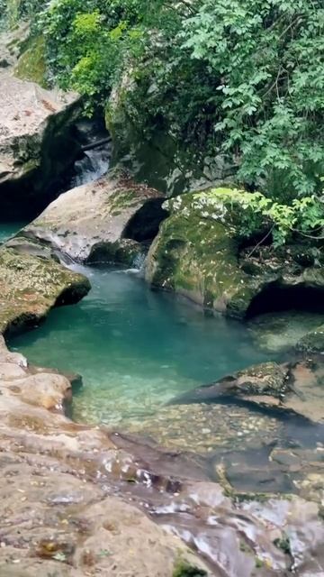 Абхазия, уникальное ущелье Черниговка (начало сентября, ОСЕНЬ-2025) смотреть онлайн