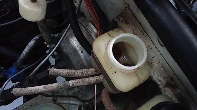 Почему горит красная лампочка возле аварийки ВАЗ 2106 смотреть онлайн