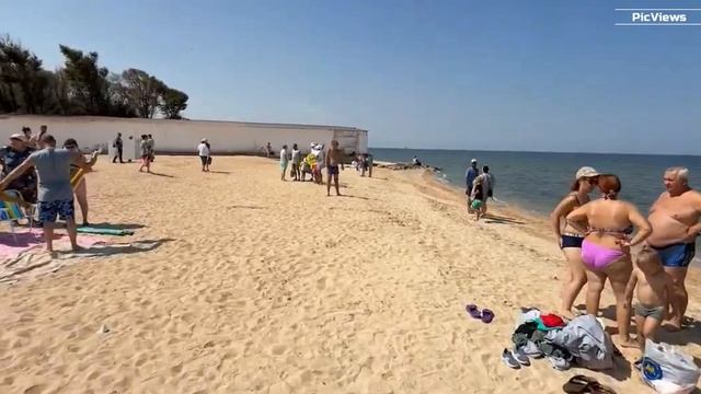 Голубицкая Азовское море Центральный пляж сегодня 4 сентября 2025. Погода в Голубицкой сейчас. смотреть онлайн