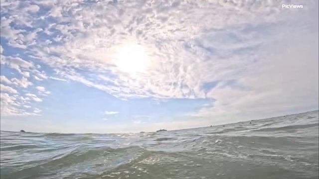 СОЧИ Лазаревское пляж Калипсо сегодня 4 сентября 2025. Море и погода сейчас в Лазаревском Обстановка смотреть онлайн