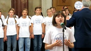 Хор хороший. Большой детский хор имени В.С.Попова.