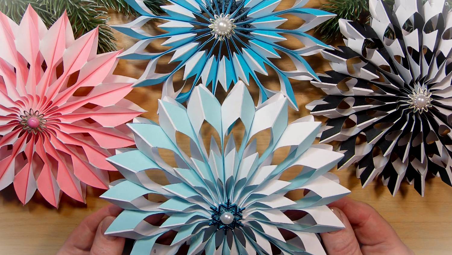 Двухцветные снежинки из бумаги. Объёмные снежинки своими руками. смотреть онлайн