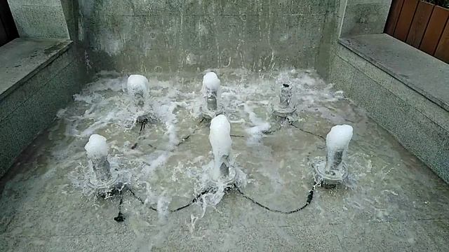 красивый фонтан