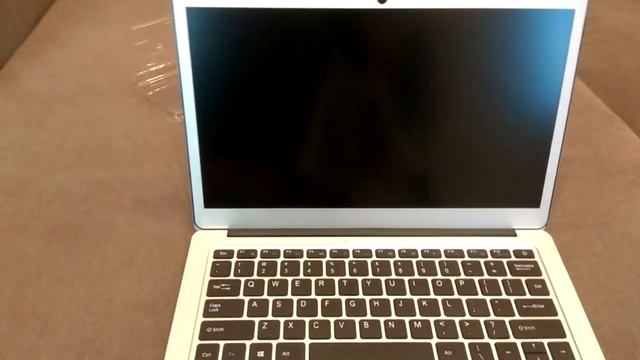 Установка SSD на ноутбук. Что делать если компьютер не видит новый диск смотреть онлайн