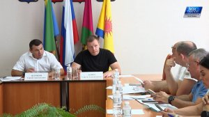 Прием жителей подтопленных территорий провел министр ГО и ЧС Краснодарского края Сергей Штриков.