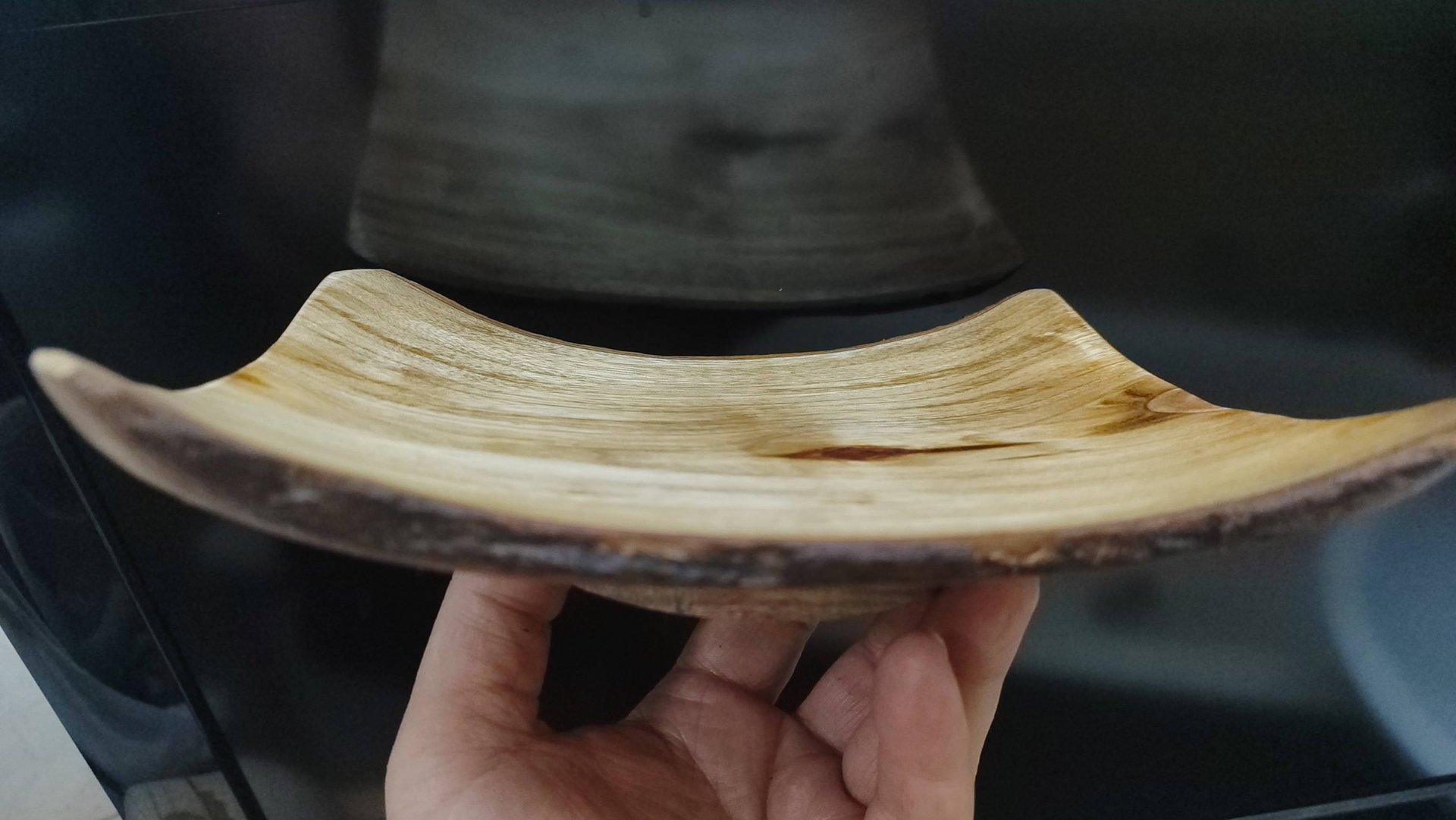 Прямоугольная фруктовая тарелка из камфорного лавра. смотреть онлайн