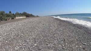 Пустые пляжи Абхазии. Сухум. Пляж гостиницы ГрейсАкваВилла