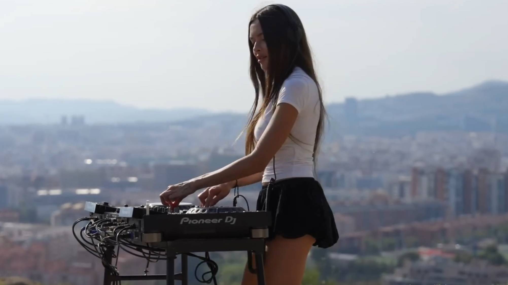 Xenia Dia – Live @ Barcelona ｜ Progressive House & Melodic Techno DJ Set смотреть онлайн