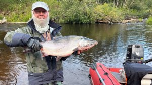 Рыбалка на Кижуча о. Сахалин на водомете выдра