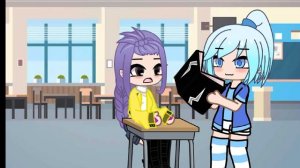 Руми умеет постоять за себя.