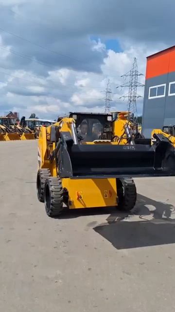 Челюстной ковш — универсальный помощник для спецтехники! #челюстнойковш #спецтехника #погрузчик