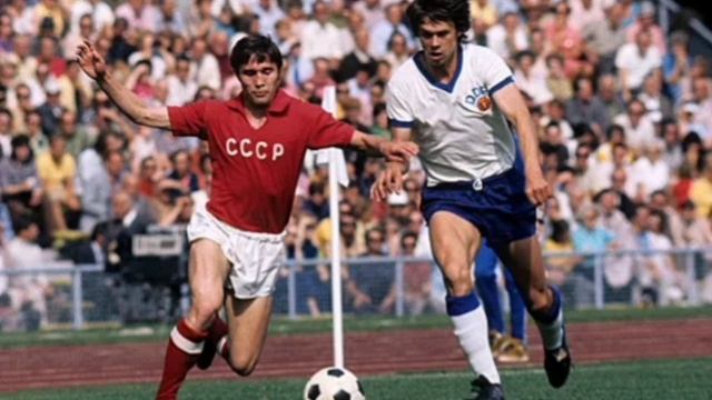 Как молоды мы были. Музыка А. Пахмутовой, стихи Н. Добронравова. смотреть онлайн