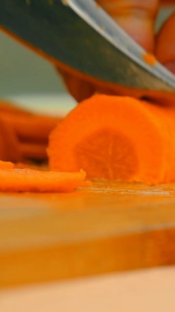 Нож Таран.Тараним продукты для супчика. смотреть онлайн