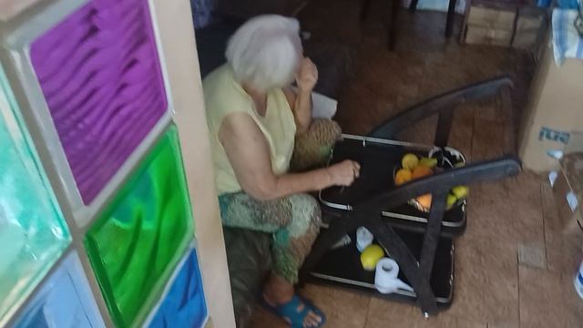 Мама ждёт, когда ей подадут завтрак 04.09.2025г. смотреть онлайн