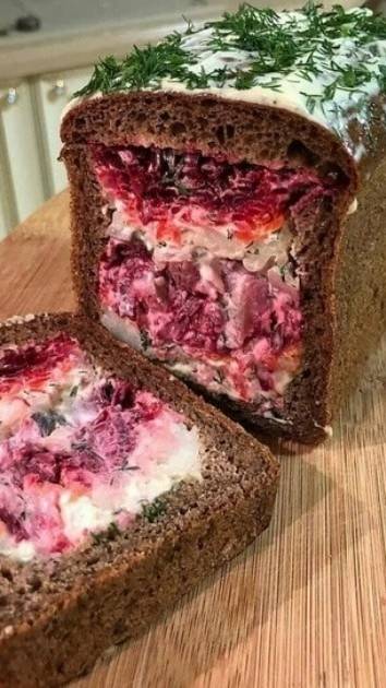 ЛАЙФХАК Селёдка под шубой в булке хлеба смотреть онлайн