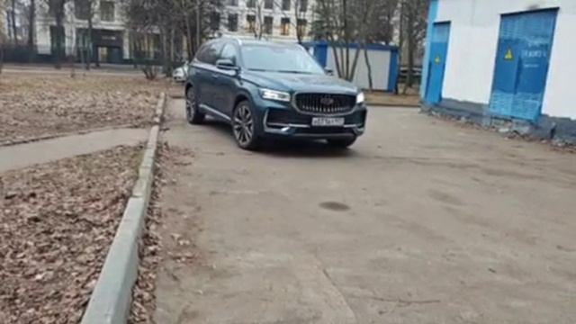 #35 МУЖИК ЗА ОКНОМ 10го ЭТАЖА 😱 делает ремонт 🪙 финансовая конференция и Москва Сити • 11-15 март` смотреть онлайн