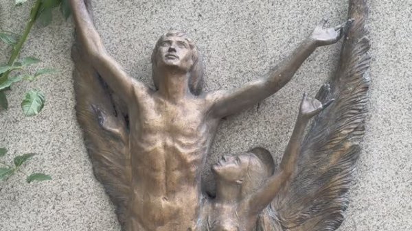 СКАНДАЛ ВОКРУГ МОГИЛЫ МУЗЫКАНТА ВЛАДИМИРА МИГУЛИ КОТОРОГО ПОГУБИЛА НЕИЗЛЕЧИМАЯ БОЛЕЗНЬ