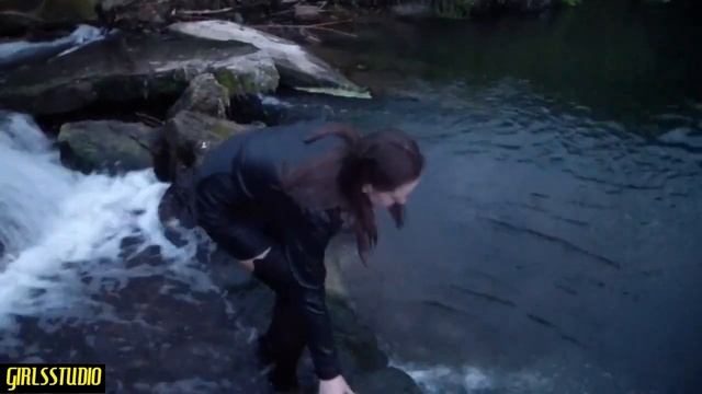 Wetlook Pantyhose Part 2