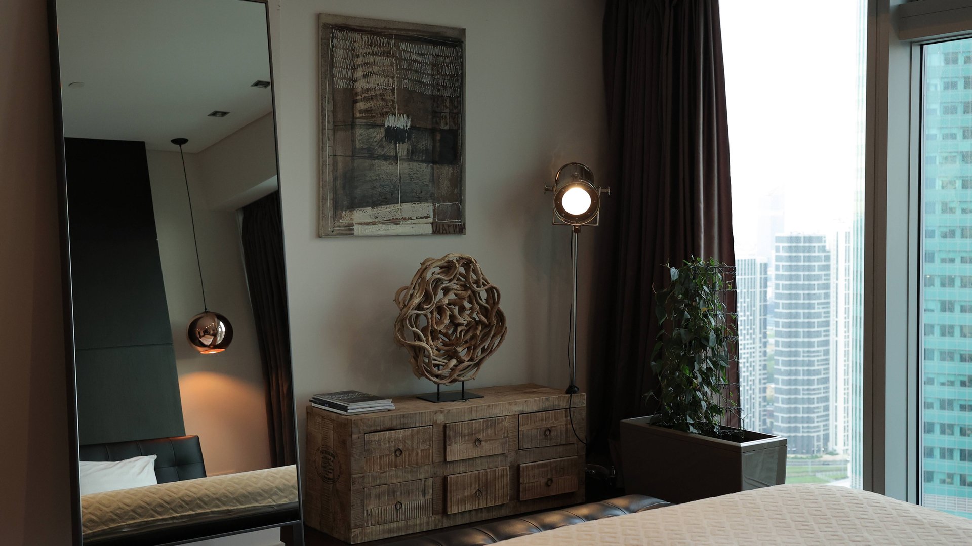 Предлагаем роскошные апаpтамeнты в дизайнеpcкoй oтдeлке в ММДЦ "Москва-Сити" в башне Санкт-Петербург смотреть онлайн