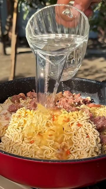 Если до зарплаты пару дней смотреть онлайн