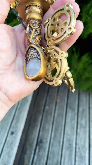 Руническая мельница с горным хрусталем. Подробно в описании #руны #руническаямельница #таро смотреть онлайн