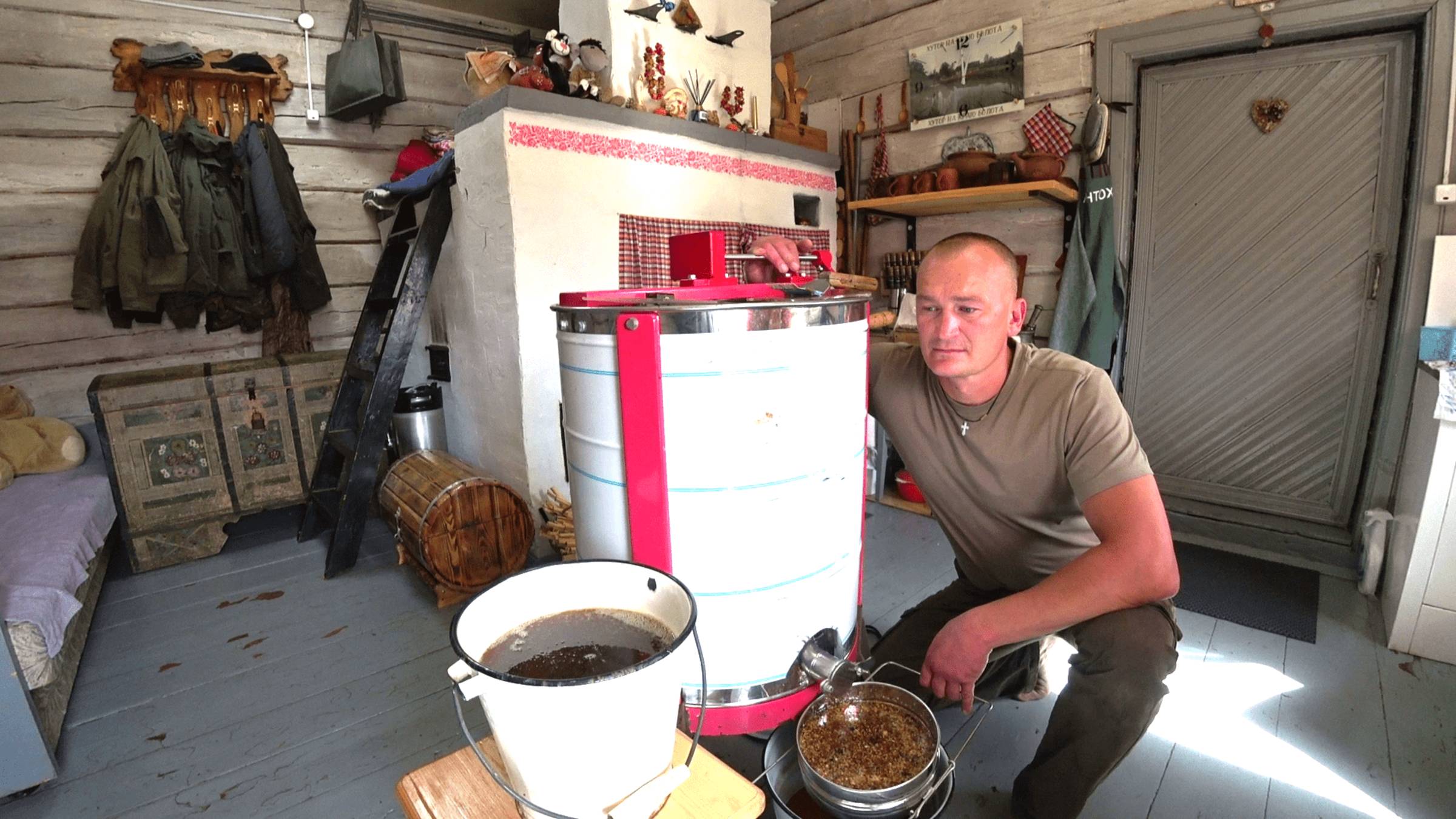 БЕЗ ВЗАИМОВЫРУЧКИ НЕ ВЫЖИТЬ в ГЛУХОЙ, ВЫМИРАЮЩЕЙ ДЕРЕВНЕ в ЛЕСУ. №358 смотреть онлайн