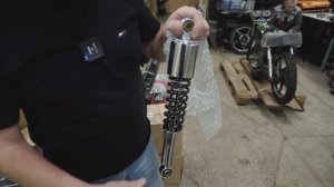 Обычный и хороший амортизатор на мопед Альфа. В чем разница.