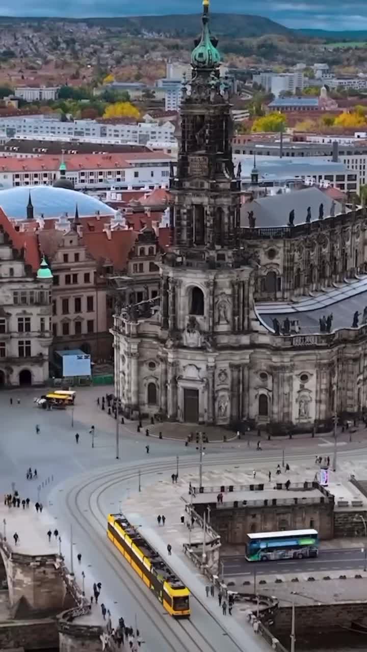 Дрезден - это город в Восточной Германии, который является столицей федеральной земли Саксония. О... смотреть онлайн