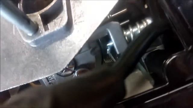 Как отрегулировать обороты на холостых бензопилы Интерскол смотреть онлайн