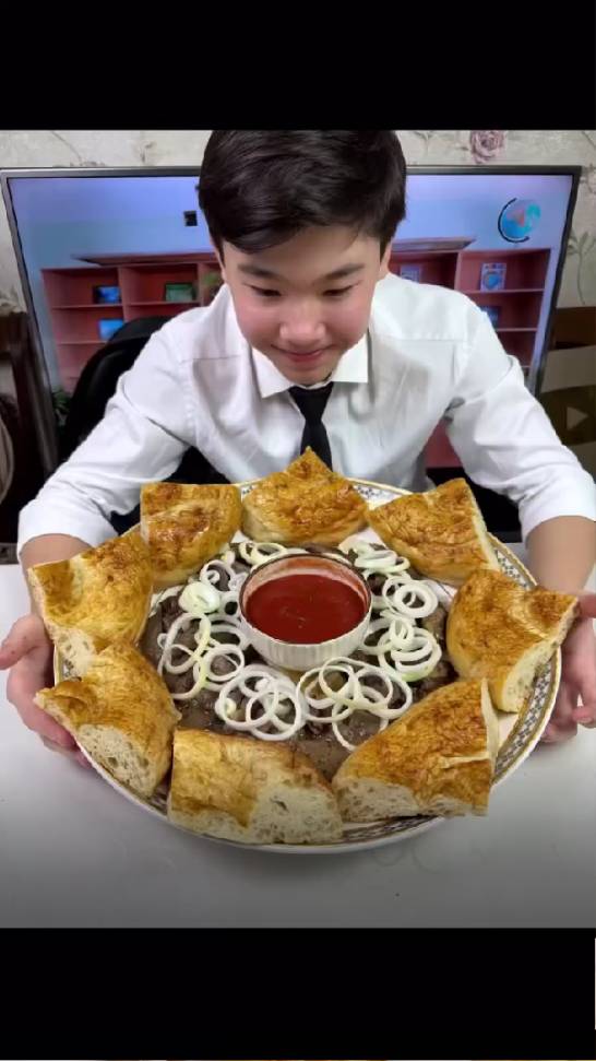 БЛЮДО ВО ВРЕМЯ УРОКА🤫