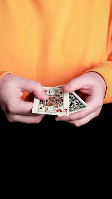 Выучи НЕОБЫЧНЫЙ Фокус с 2 КАРТАМИ! смотреть онлайн