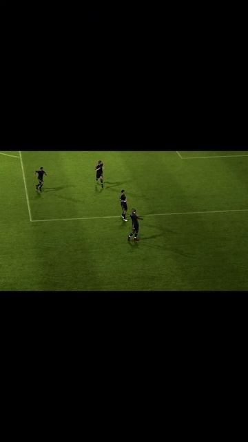 Джибриил Сиссе Красивый гол за Ливерпуль #футбол #pes #fifa #fifa10 смотреть онлайн