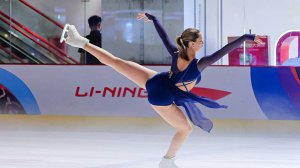 Выступление Камилы в Пекине - Dancing on glass 25.08.28 Kamila in Beijing