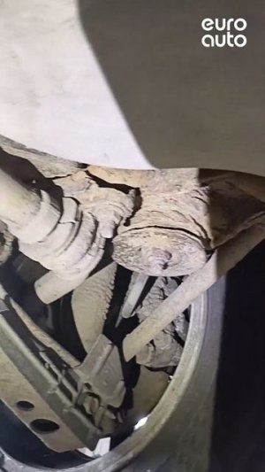 Жесть на СТО - крепление втулки стабилизатора вырвало с куском подрамника🙄 Скорее всего, коррозия
