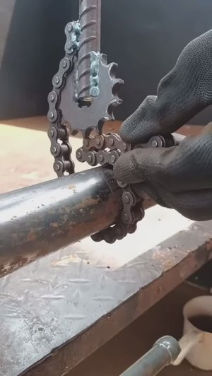 Неплохая самоделка из цепи и звезды