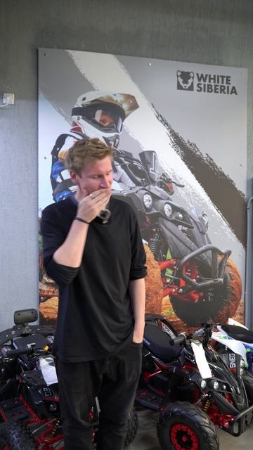 Когда ты неотразим!!! #whitesiberia #юмор #скетч #рек #тренд #мем #самокат #электросамокат смотреть онлайн