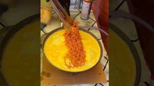 омлет с лапшой