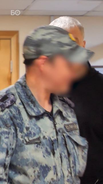 Экс-замглавы Ростехнадзора отправился в колонию на 6,5 лет за миллионные контракты смотреть онлайн