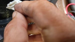 Рено Дастер. Поменялись полюса на проводах к динамикам после замены магнитолы. Часть 3.