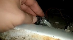 Как поменять лампочки в задних стопаках ВАЗ 2106