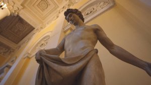 «СДЕЛАЙТЕ КРАСИВО» (реж. Виталий Афанасьев и Ксения Охапкина, 58 мин., 2024) трейлер