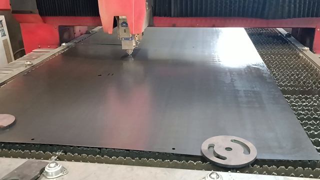 Залипаю  у сварщиков.