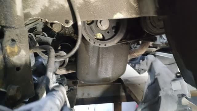 Замена шкива коленвала Toyota Vitz смотреть онлайн