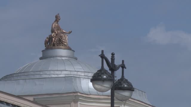 СХШ позавчера, вчера, сегодня