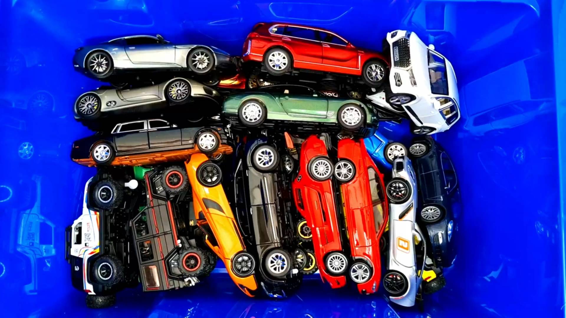 Большие машины из большой коробки