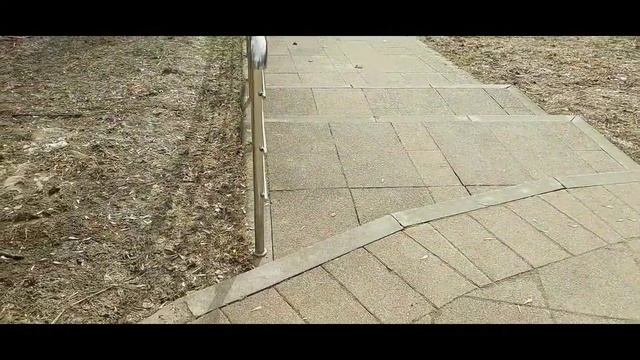 Тротуар по по проекту был в парке и по ответам Деп.ЖКХ когда улица сузилась перекочевал на наш газон