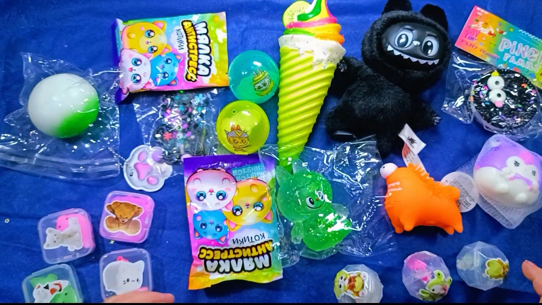 АСМР РАСПАКОВКА сквишей и антистрессы 🥰 ТАБА лапки сквиши 🐾 режу СКВИШИ лапки 🐾 смотреть онлайн