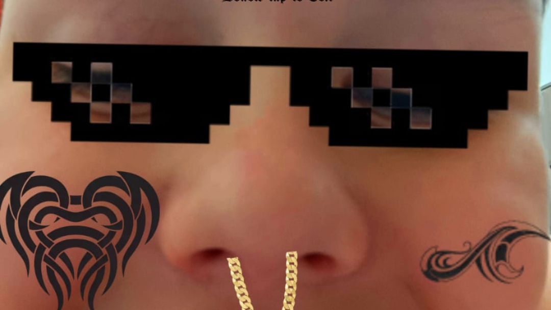 вчера гулял по парку и увидел как играют песню кукушка