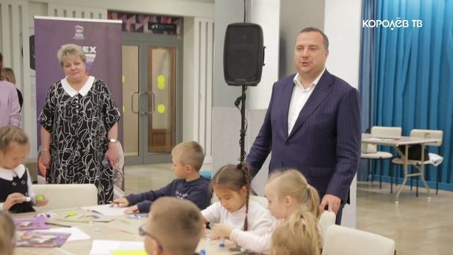 Дети героев: праздник для школьников из семей участников СВО провели в ДиКЦ «Костино» смотреть онлайн